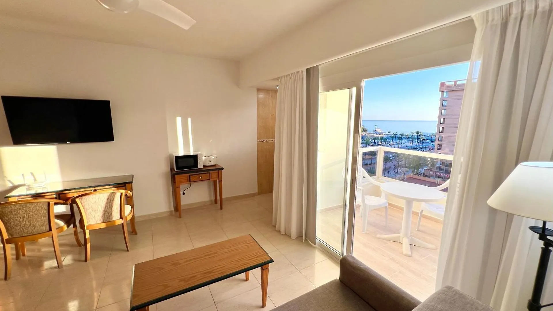 Pyr Beach And Pool Studio III Fuengirola